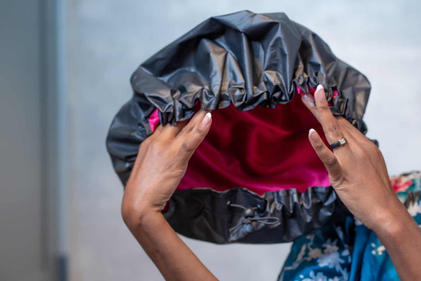 ENVY US HAIR Satin-Lined Shower Cap with Adjustable Drawstring
